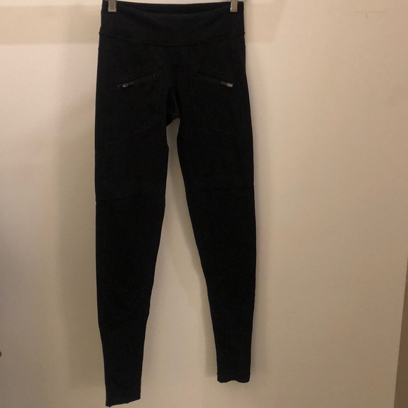 lululemon athletica Pants - Lululemon black legging with pockets, sz 4, 71432 lululemon athletica Pants - Lululemon black legging with pockets, sz 4, 71432